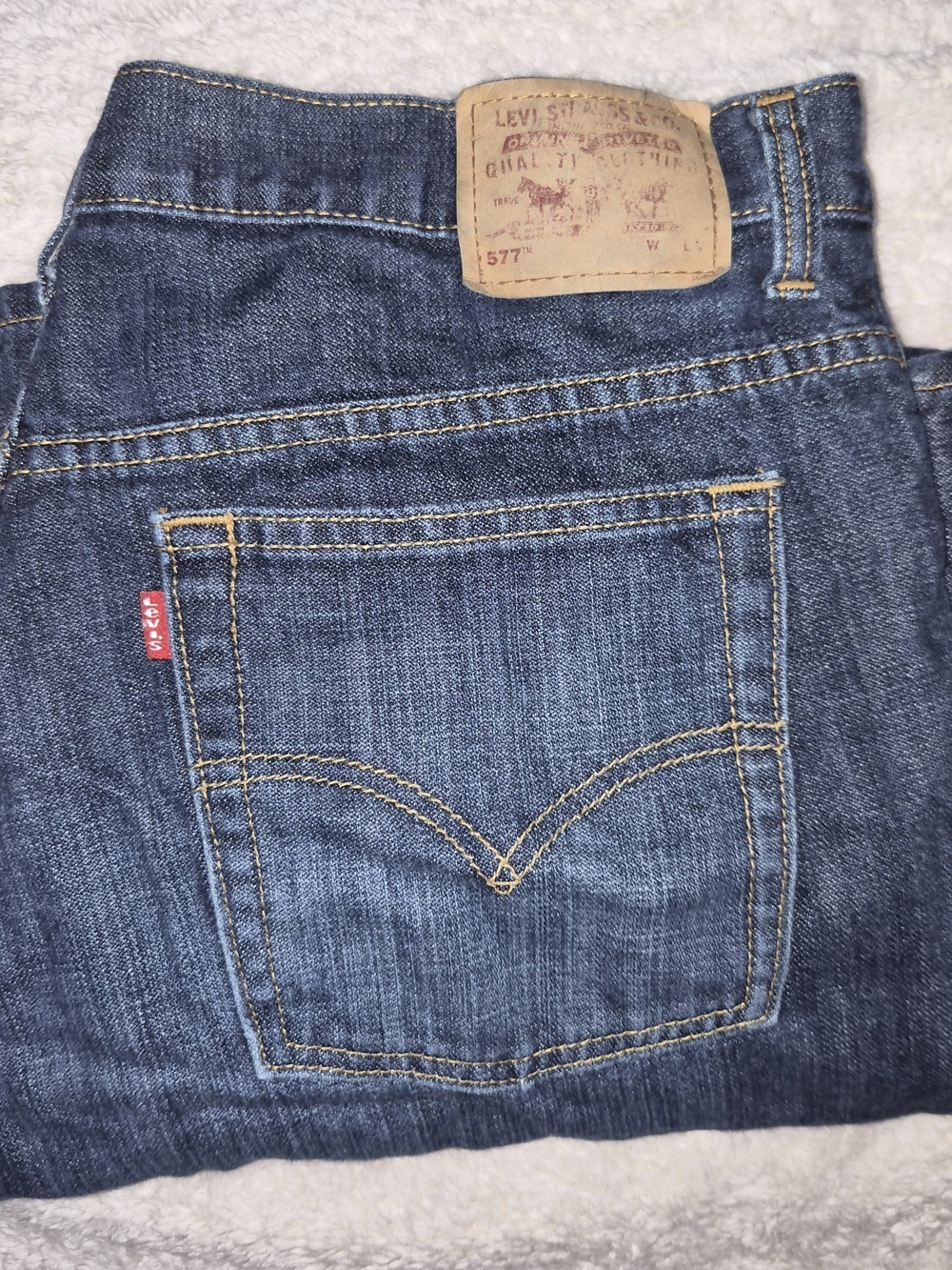 Levi's Jeans with Contrast Stitching- 16